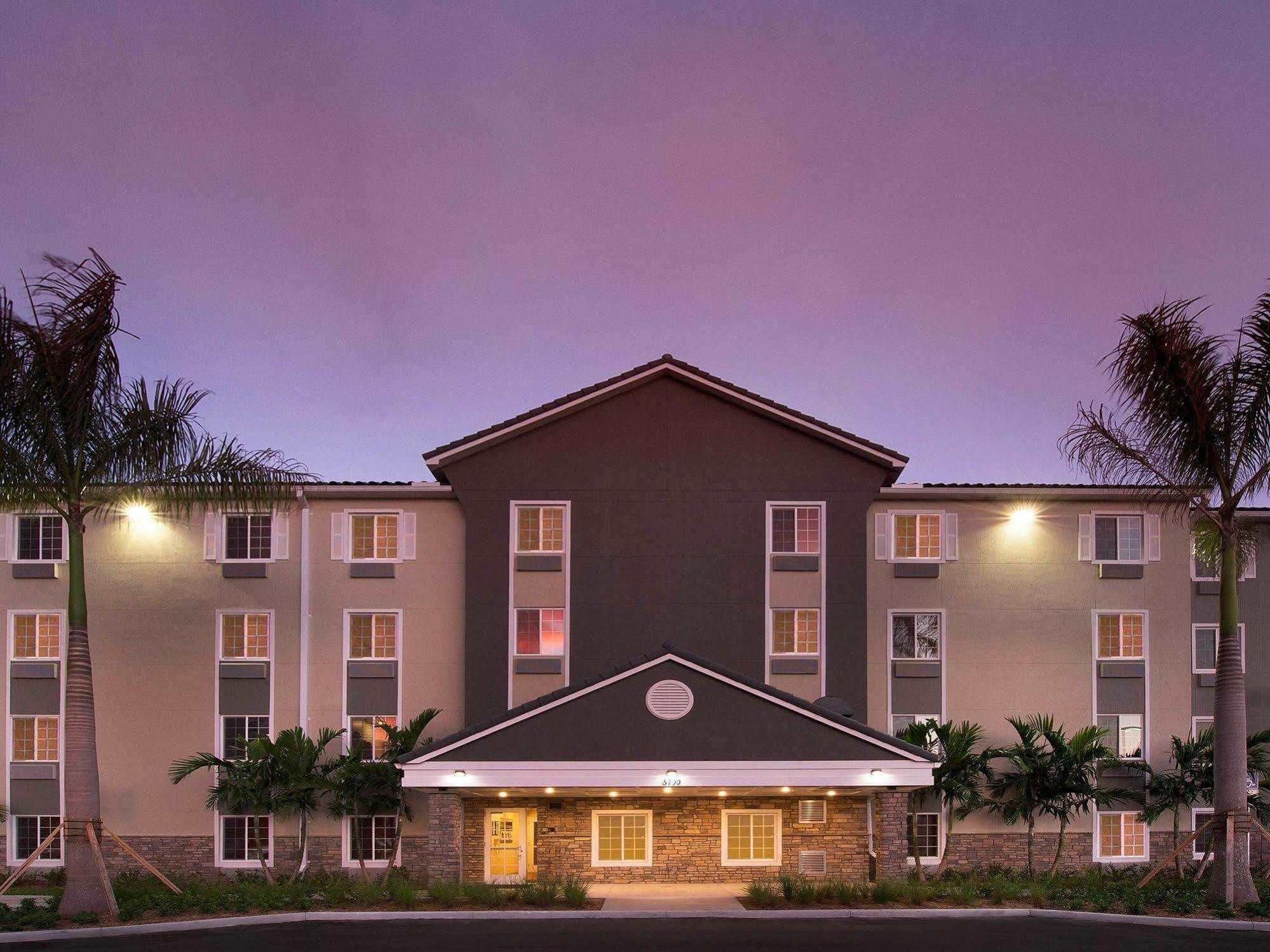 Extended Stay America Select Suites - Fort Lauderdale - Airport - West Дейви Экстерьер фото