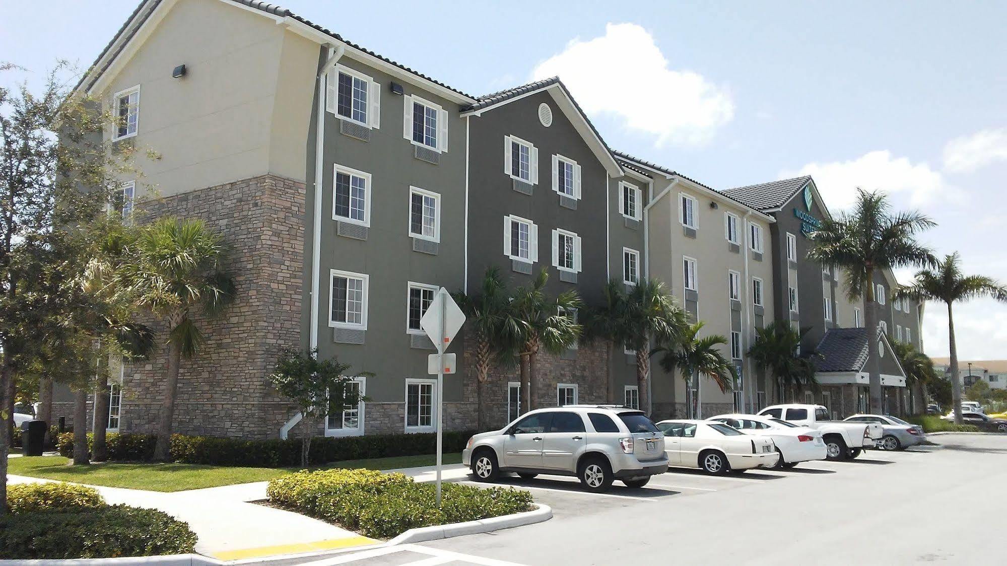 Extended Stay America Select Suites - Fort Lauderdale - Airport - West Дейви Экстерьер фото