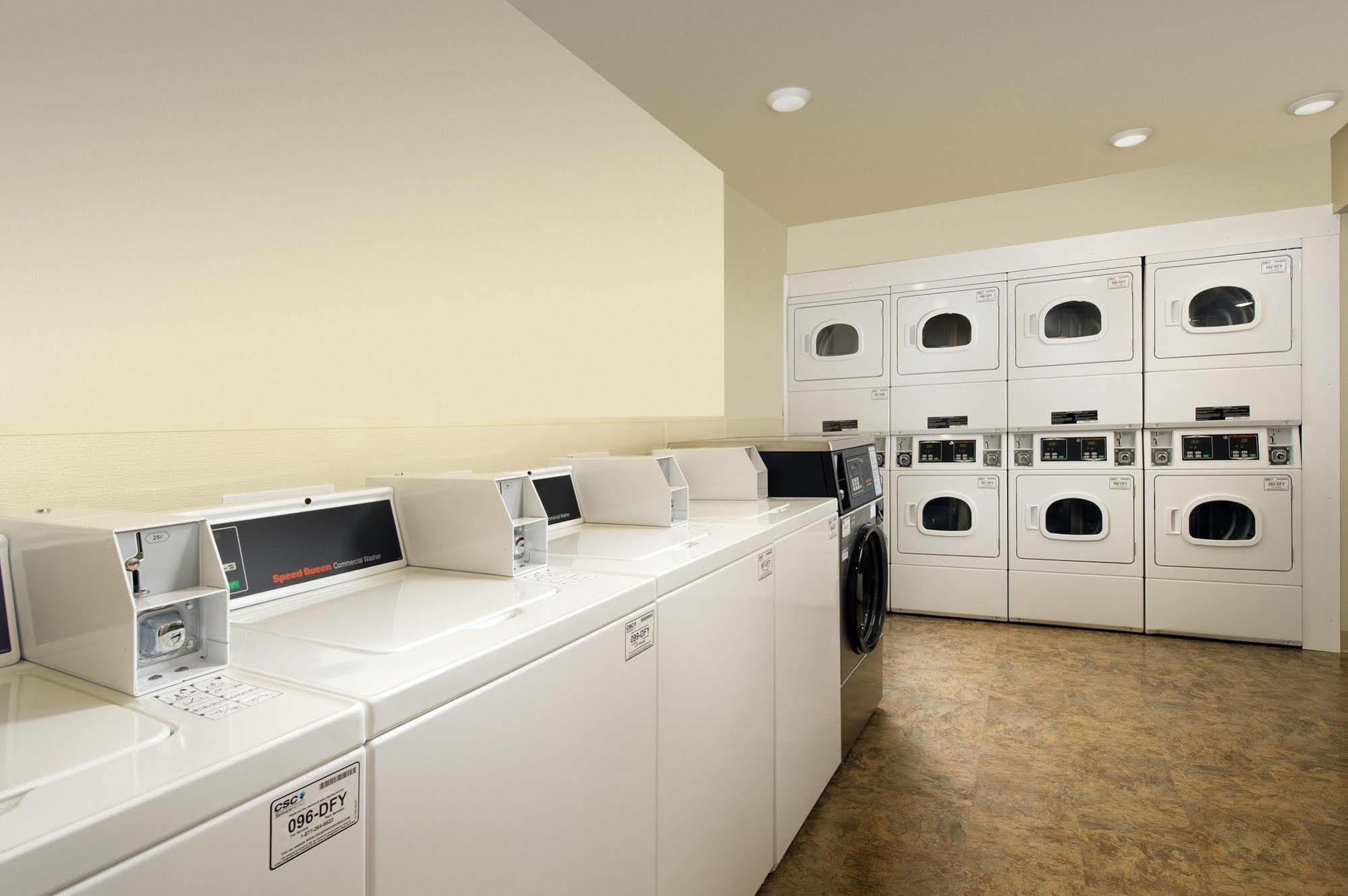 Extended Stay America Select Suites - Fort Lauderdale - Airport - West Дейви Экстерьер фото